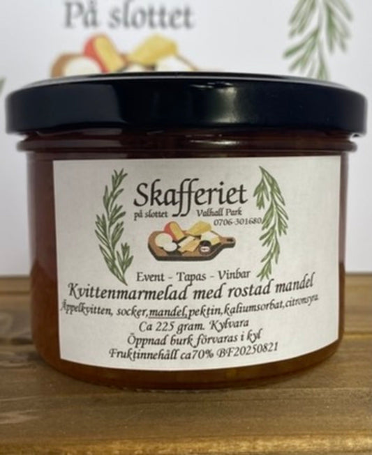 Kvittenmarmelad med rostad mandel